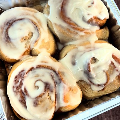 Jumbo Cinnamon Rolls-4 Ct.