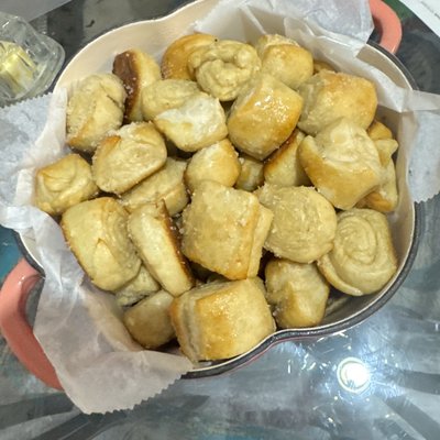 Cinnamon Sugar Sourdough Pretzel Bites (2 Dozen)