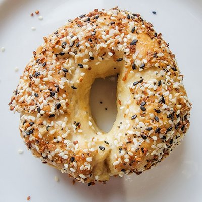 6 Jumbo "New York Style" Everything Seasoned Bagels