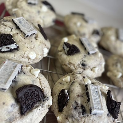 Oreo Supreme Cookies(12)