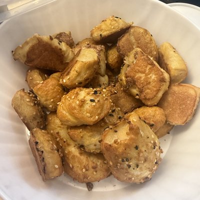 Specialty Bite-sized Sourdough Pretzels -30 Count