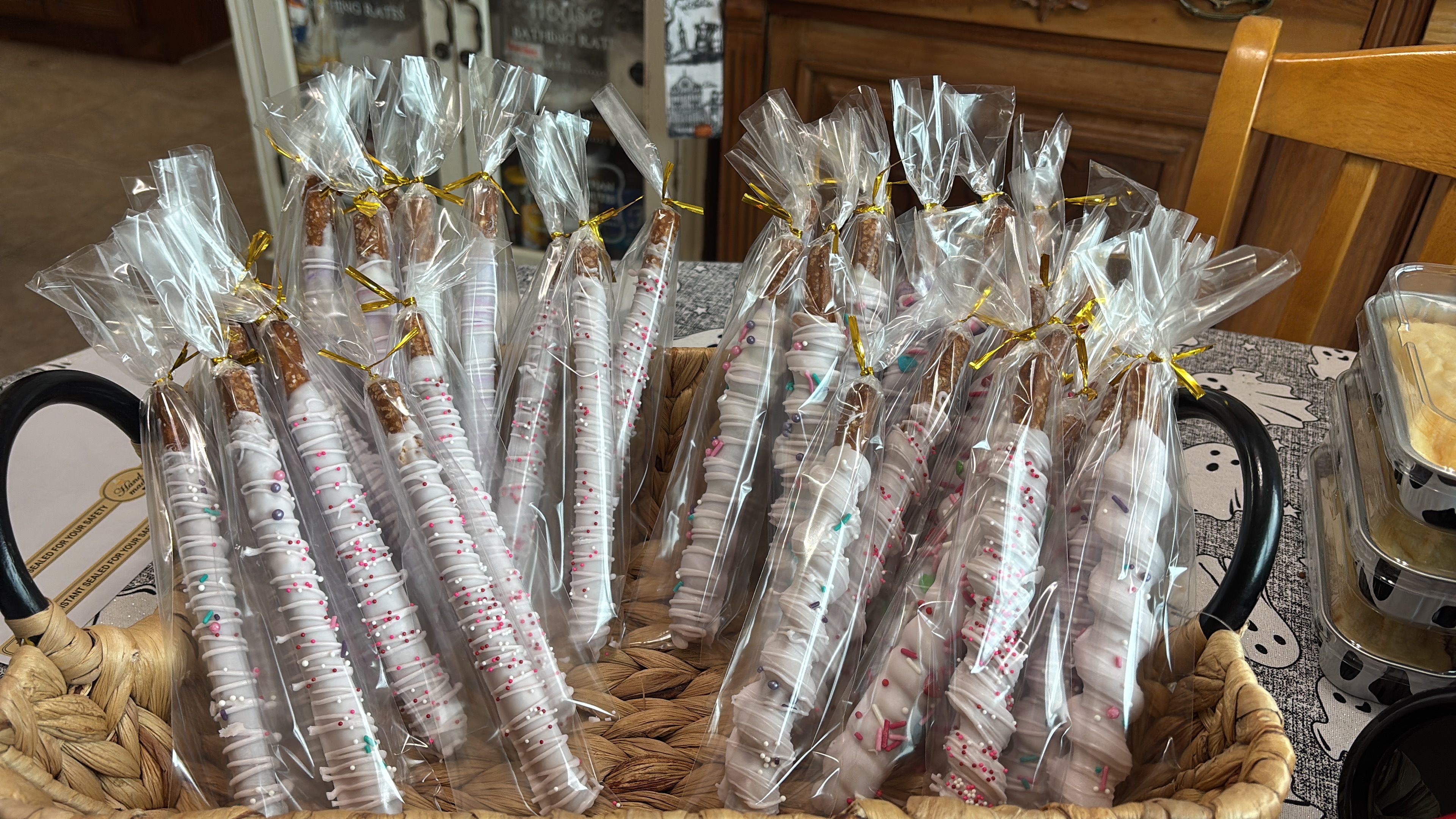 Custom Dipped Pretzels