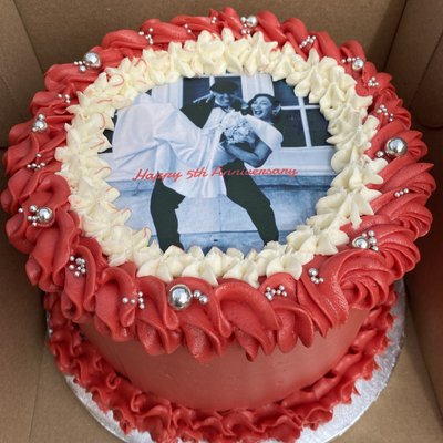 Double Layer 8 Inch Round Cake