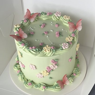 * Regular 8” 2 Layer Cake