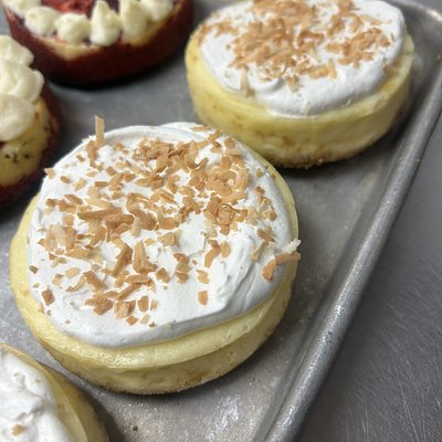 Coconut Cream Cheesecake 