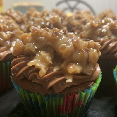 Specialty Flavor Cupcakes (Dozen)