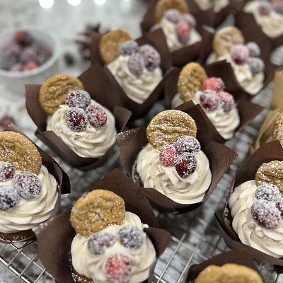 Gingerbread Cupcakes (by The Dozen) 