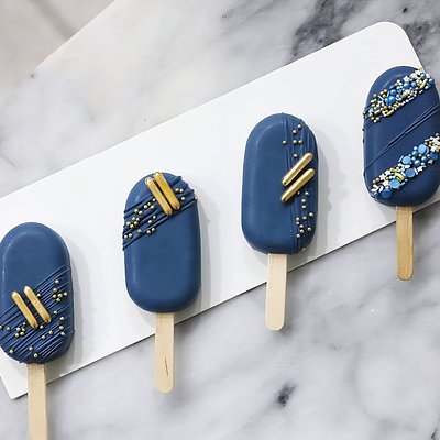 Cakesicle Gift Box