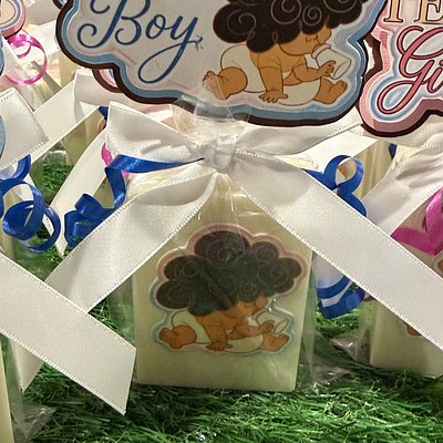 Added Bows To Any Treat