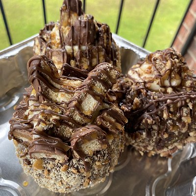 Twix Stuffed Cheesecake Apple