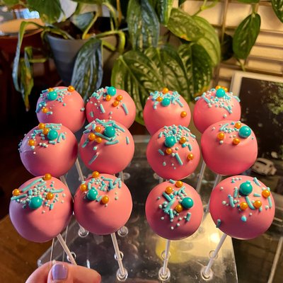 Basic Dozen ~ Cake Pops