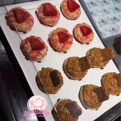 Desire Delight Cupcakes (12)