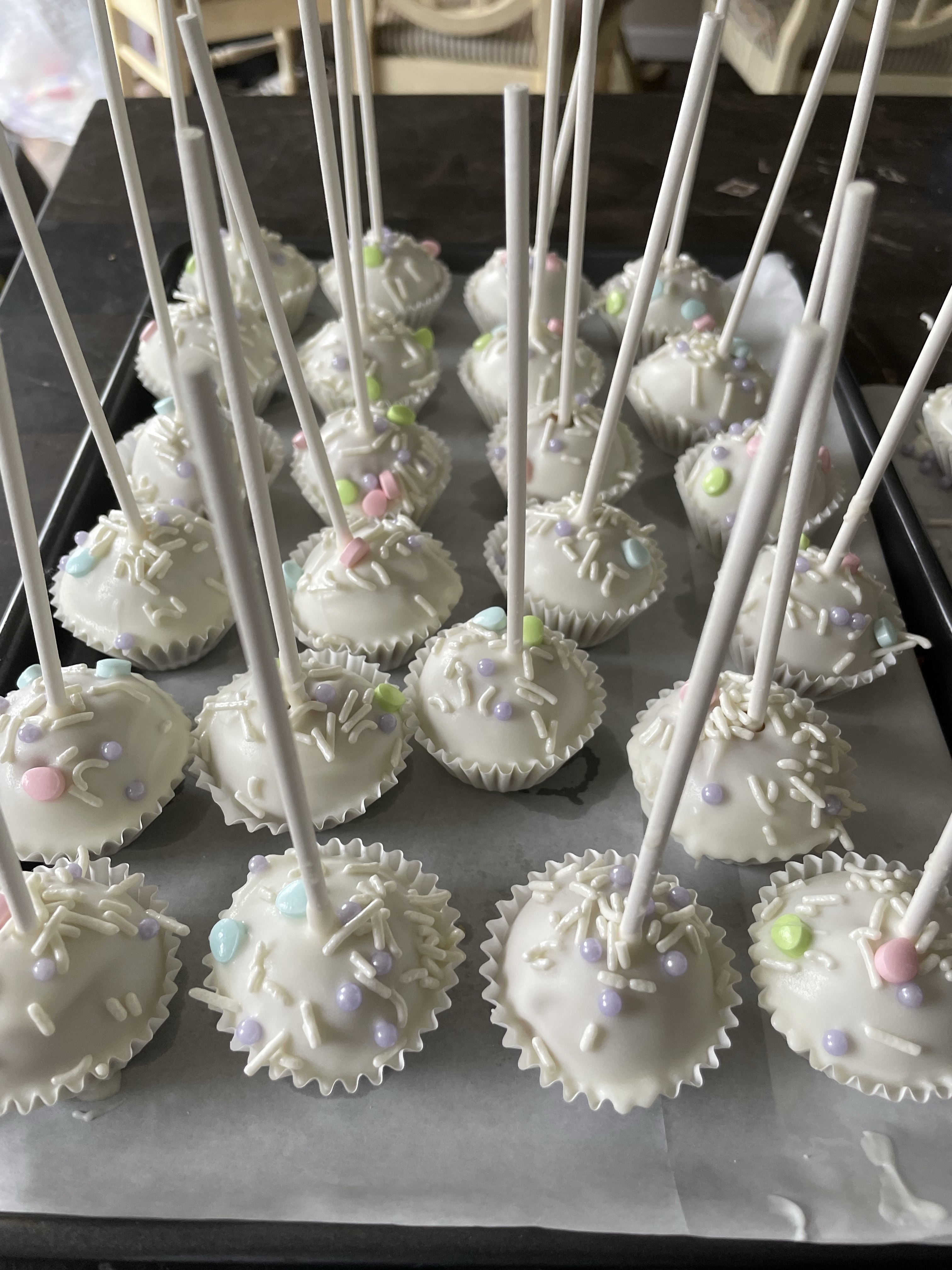 Vanilla Cake Pops