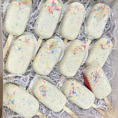 Cakesicles 