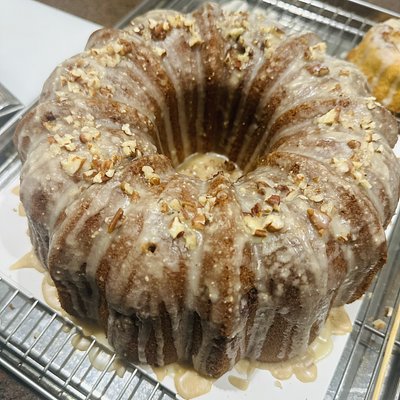 Cinnamon Roll Pound Cake