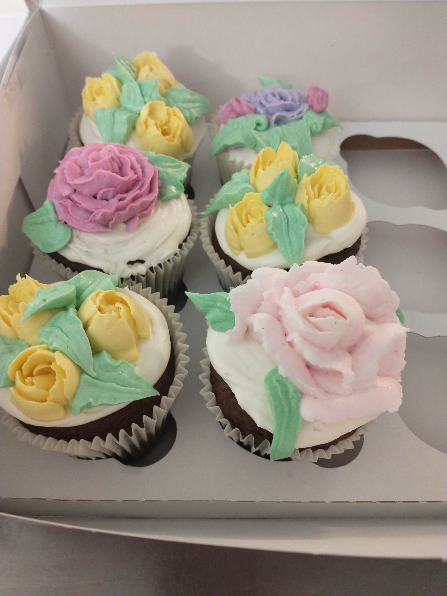 1/2 Dozen Cupcakes 