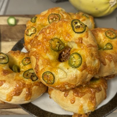 Jalepino Cheddar Cheese Bagels 