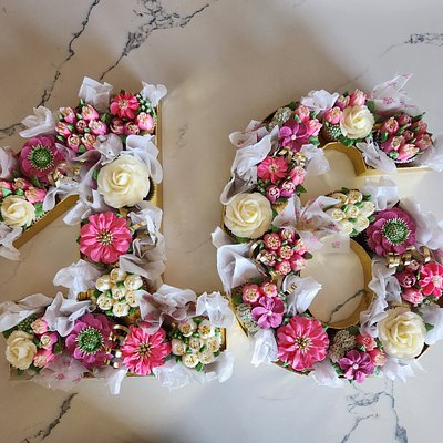 Cupcake Cake / Pull-apart Cake