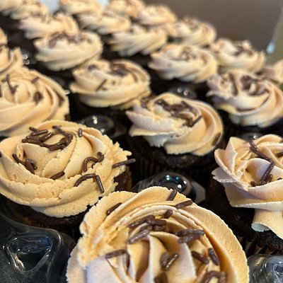 Peanut Butter Cup Cupcake 