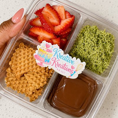 Dubai Strawberry Platters 