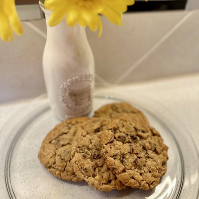 Peanut Butter Oatmeal Chocolate Chip 