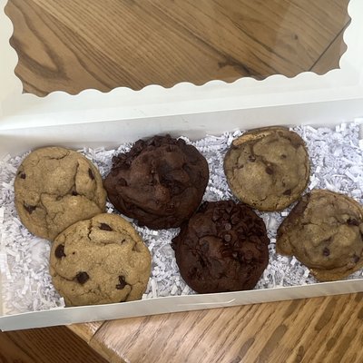 Assorted 1/2 Dozen Box