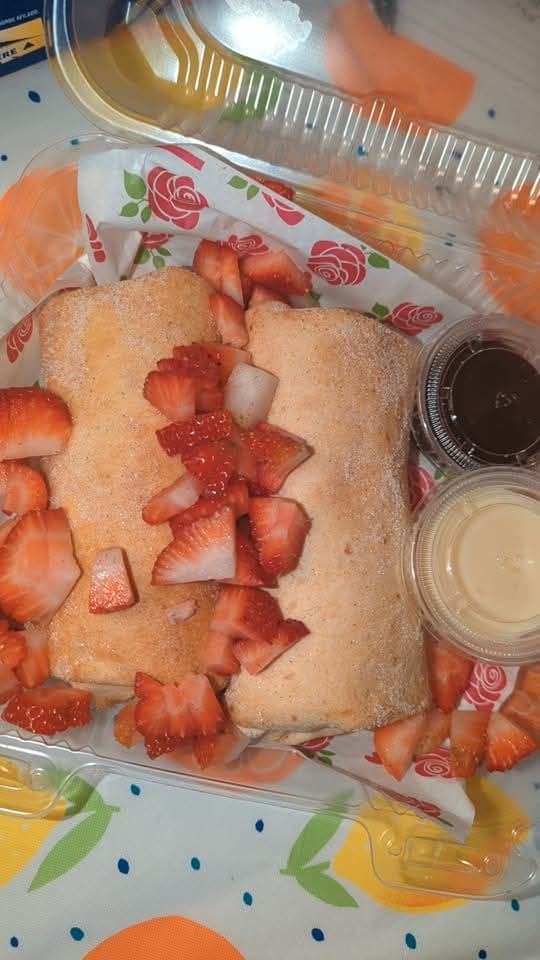 2ct Cheesecake Chimichangas 