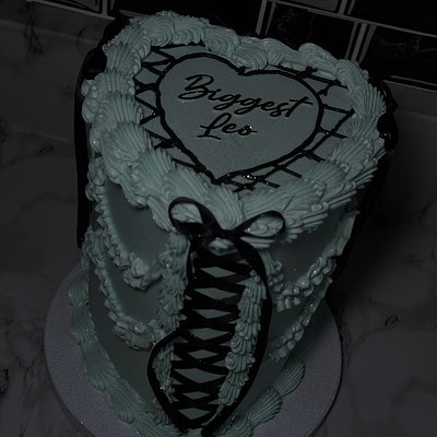 6” 3 layer heart cake