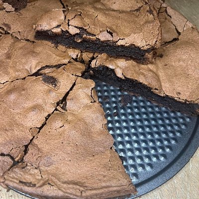 Fallen Flourless Cake 