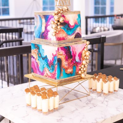 Square Custom Cakes (6in, 8in, 10in, etc.)