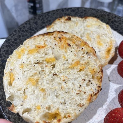 Everything Cheddar English Muffins 6pack 