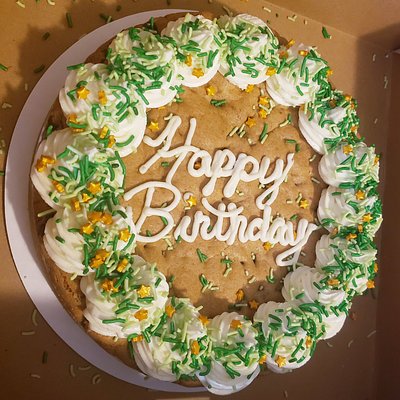 Chocolate Chip Cookie Cake - 9"