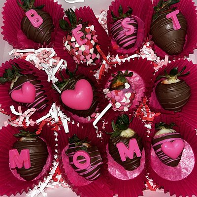 12 Ct Strawberries Dipped 