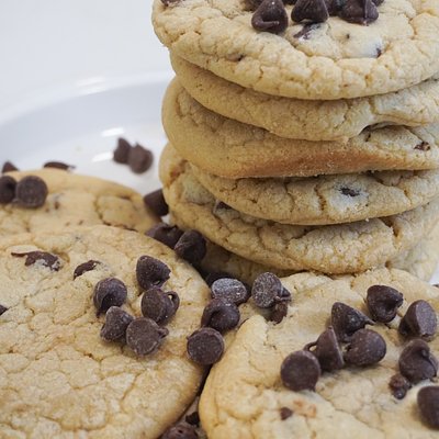 Chocolate Chip Cookies (Dozen)