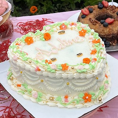 Party Heart Cake 10" - 25 cm