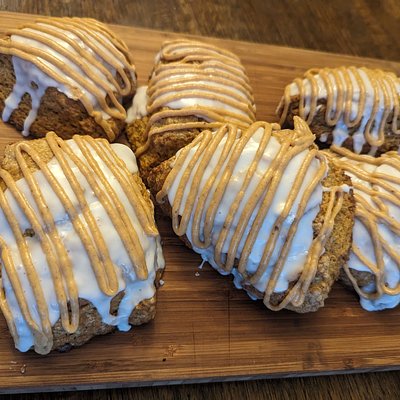 Pumpkin Spice Sourdough Scones--x8