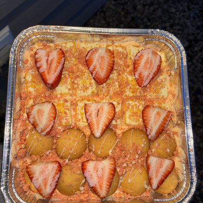 Strawberry Crunch Banana Pudding Pan 8x8
