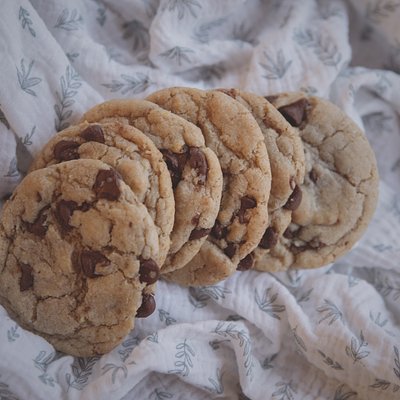 Browned Butter Chocolate Chip Cookies (pack of 6)