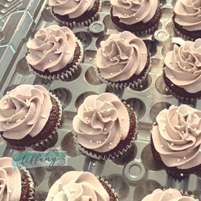 Cupcakes- Standard Sized- Simple Swirl 