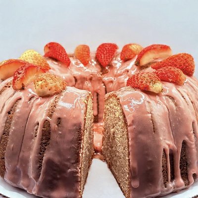 Strawberry Cheesecake-Pound cake 