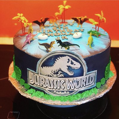 12” Custom Cake