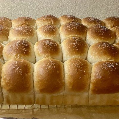Sourdough Dinner Rolls (12)