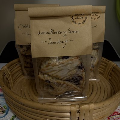 Sourdough Lemon blueberry Scones (Size Regular)