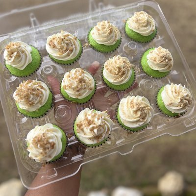 Dozen Cupcakes