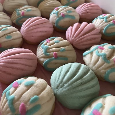 Cinnamon Roll Concha Bites