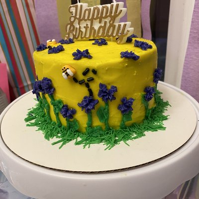 Medium Round Cakes