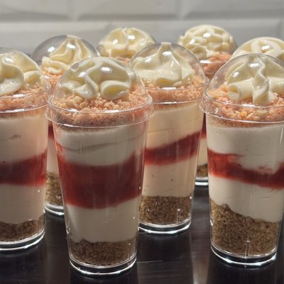 MINI Strawberry Cheesecake Shooter (3oz) 