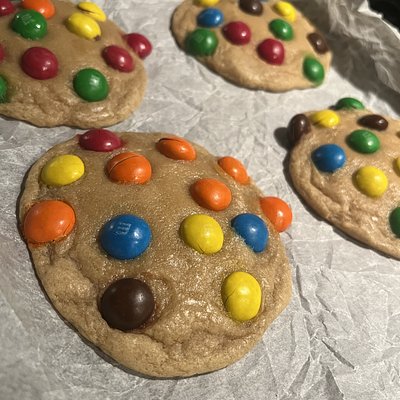 Peanut Butter M&M Cookies 