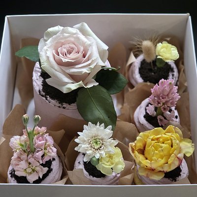 MOTHER'S DAY BENTO CAKE BOX