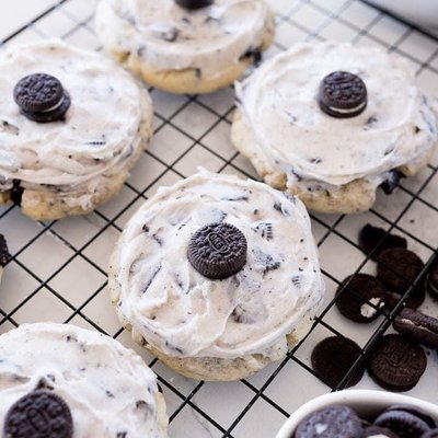 Cookies And Cream Milkshake Cookies